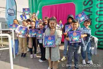 Opblaasbioscoop maakt kinderen enthousiast voor lezen: “Ik geef 10 op 10”