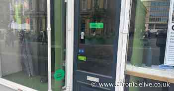 Once thriving Newcastle restaurant now standing empty with doors locked and 'closed' outside