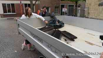 Truienaren die tegelwippen, kunnen afval gratis laten ophalen door tegeltaxi