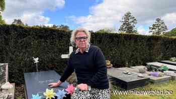 Stefanie zoekt oplossing om graf van zoontje te laten onderhouden: “Waarom kan dat in Nederland wel en hier niet?”