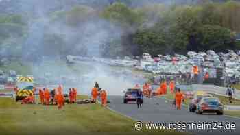 Motorradrennen endet mit Horror-Crash: Zwei Tote (†21/†29) und mehrere (Schwer-)Verletzte