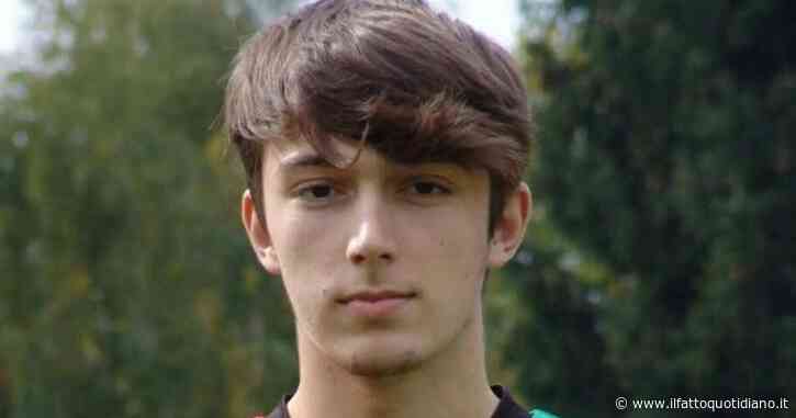 Tifoso ucciso, l’avvocato del 19enne arrestato: “Il calcio e il tifo ultrà non c’entrano nulla”