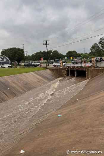 Rescue crews recover the body of a 10-year-old girl lost in Texas floods