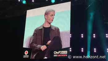 OMR-Diskussion zur Rolle der Medien: Warum Medienunternehmen vom hohen Ross absteigen sollten