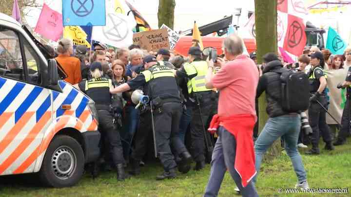 Demonstratie Extinction Rebellion loopt uit de hand en politie grijpt in: 'Sfeer wordt steeds grimmiger'