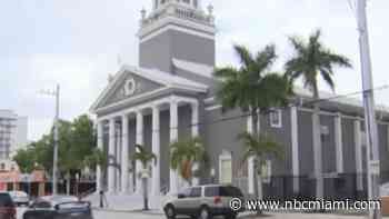 Man refused to leave girls' dance class at Miami theater, attacked manager: Cops