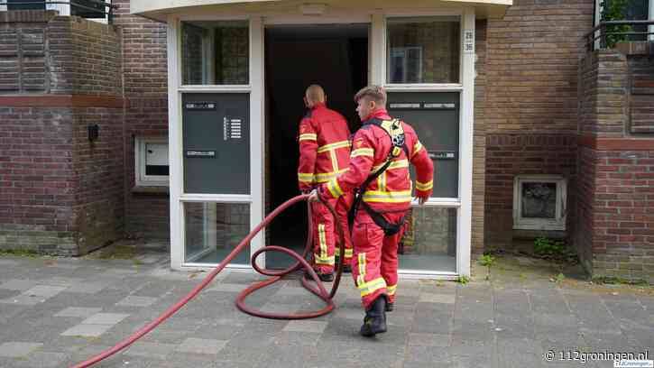 Omwonende voorkomt erger bij woningbrand Van Imhoffstraat
