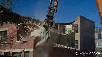 114-year-old Gresham Block torn down in Calgary's Inglewood neighbourhood
