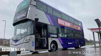 'Cash-strapped' students call for bus discount