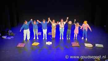Wijktoneelclubs geven íeder kind een podium