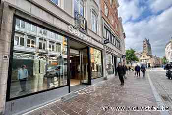 Selected opent tweede winkel en kiest voor Brugse binnenstad