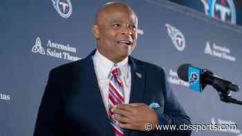 Titans have new uniforms coming, per franchise legend Warren Moon, but not in 2025, per report