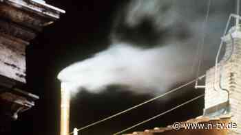 Tausende Jahre Geschichte: Papst-Wahlen zwischen Bestechung, Feldbetten und Champagner