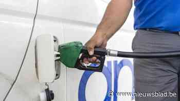 Bende dieseldieven veroordeeld tot vijf jaar cel: “Met gekopieerde kaarten tankten ze omgebouwde busjes vol”