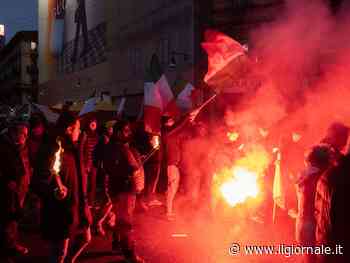 A Milano torna il "patentino antifascista" per manifestare. La Russa: "Roba da soviet"