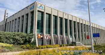 How much Swansea Council subsidises running of city leisure centres