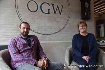 Timothy (44) en Marijke (58) nemen ’t Oud Gemeentehuis over: “Met onze brasserie willen we een vaste waarde worden”