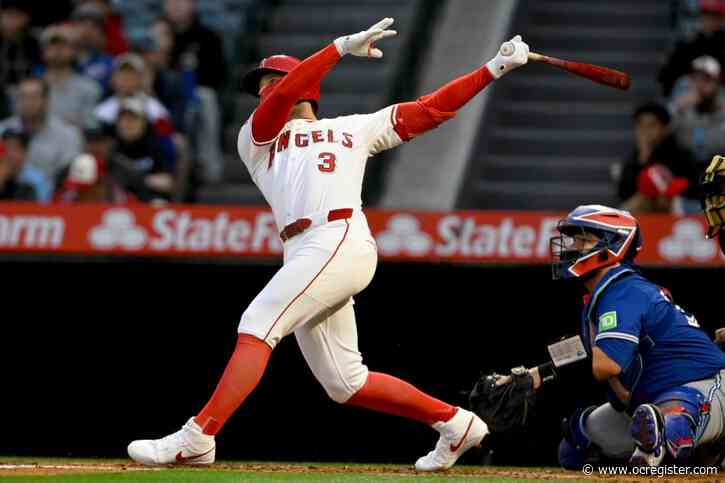 Swanson: Angels need more veteran leadership by example