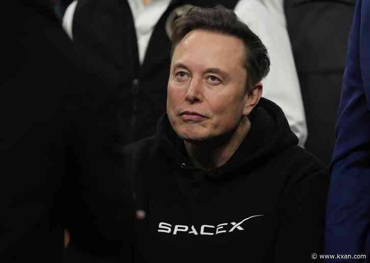 Elon Musk faces backlash over 16-foot fence around Austin suburb mansion