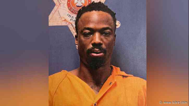 Man accused of leading deputies on multi-parish pursuit in stolen school bus arrested