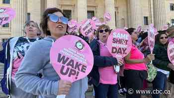 Nurses rally by the hundreds to say Manitoba's health-care system hasn't improved under NDP