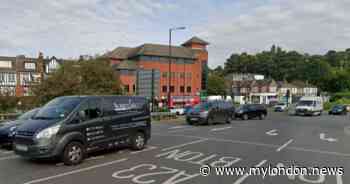 Croydon crash live as man dies with major road closed and London buses diverted