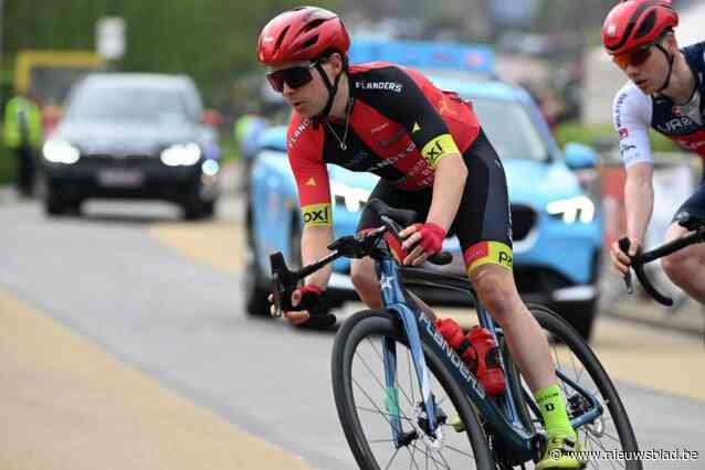 “Het zou jammer zijn als onze ploeg zou verdwijnen”: na nieuwe operatie voor ploegleider Jan Duyshaver oogt toekomst Van Eyck Sport-Josan onzeker