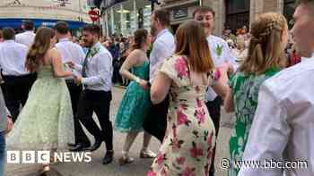 Thousands turn out to celebrate Helston Flora Day
