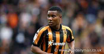 Hull City told over Oscar Zambrano transfer deal 'the ball is in their court'