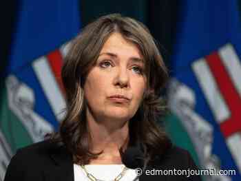 Lorne Gunter: Insiders suggest Premier Smith working to limit chances of separation, which she claims to oppose