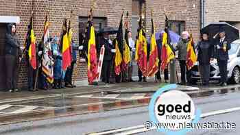 Schutterij Sint-Martinus brengt eresaluut bij onthulling eerste Asserse struikelstenen