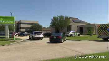 Police investigating reported attempted robbery at Baton Rouge bank