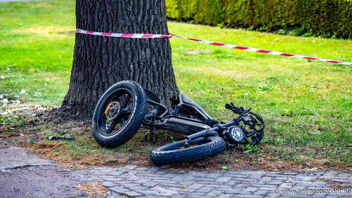 Fatbike en auto botsen: jongen met spoed naar ziekenhuis