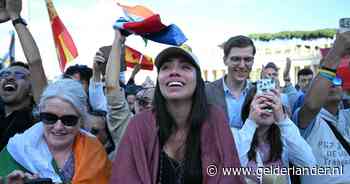 Nieuwe paus Robert Prevost is een onverwachte keuze: ‘Hij hoorde niet bij de grote favorieten’