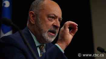 Quebec wants doctors to take on more patients, so it’s moving to regulate their salaries