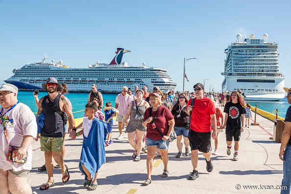 Cruise ship passengers must pay fee upon arriving in Mexico starting July 1