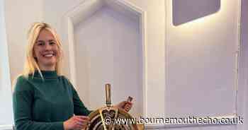 Items salvaged from Dorset seabed to go under the hammer