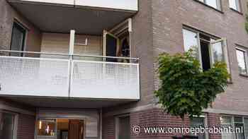 112-nieuws: Brand in appartement, brandweer moet deur forceren • Vrachtwagen kan niet onder viaduct door