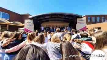 Stressfactor strijkt neer bij Stella Matutina : zevenhonderd leerlingen nomineren school en organiseren zelf festival