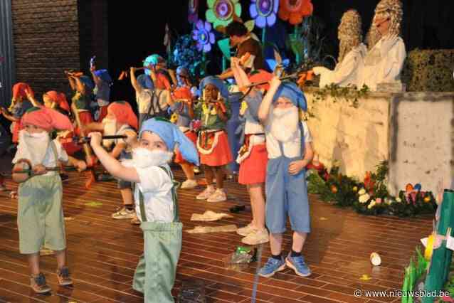 Kabouters, vlinders en bijen wervelen in musical van H.-Familieschool