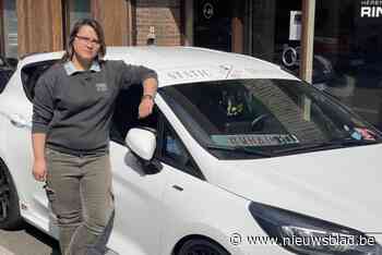 Getunede auto van Jana (30) gevandaliseerd: “Het doet enorm veel pijn, deze wagen heeft een grote emotionele waarde”