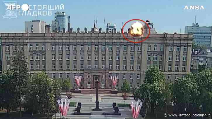 Drone ucraino colpisce il palazzo del governo a Belgorod: il video diffuso dalle autorità russe