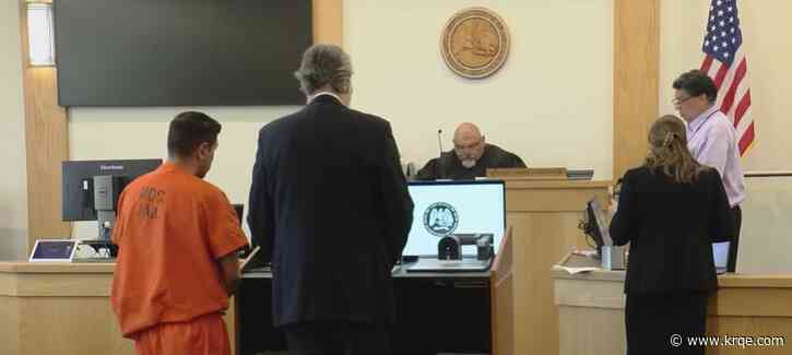 Albuquerque man accused of setting barn on fire, killing 14 dogs released until trial