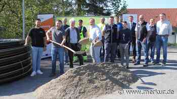 Spatenstich für Pollinger Dorfheizung