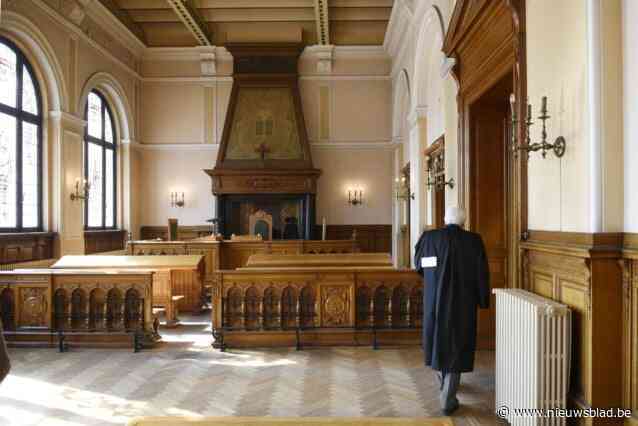 Magistraten ondernemingsrechtbank Brussel zo misnoegd over pensioenplannen dat ze dossiers Belgische staat voor onbepaalde tijd uitstellen