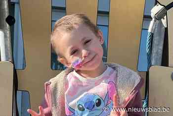 “Het is maar chemo, hé, ik kan dat wel”: kanker van Inez (5) is terug toegenomen, maar meisje laat de schouders niet hangen