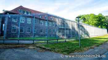 Gefangenen-Randale in Psychiatrie in NRW: Gebäudeteil brennt – Polizei im Großeinsatz