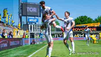 Paderborn und Düsseldorf hoffen: Kein Sofa-Aufstieg für Köln: Elversberg träumt von der Bundesliga