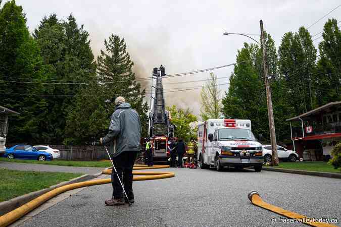 North Vancouver fire crews battle morning blaze at seniors centre in Lynn Valley