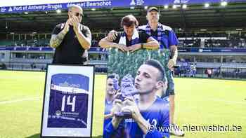 IN BEELD. Beerschot brengt eerbetoon aan ex-speler Tim Nicot, tien jaar na zijn overlijden